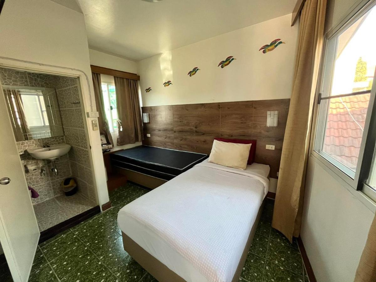 Baan Rachaya Apartment Chiang Mai Ngoại thất bức ảnh